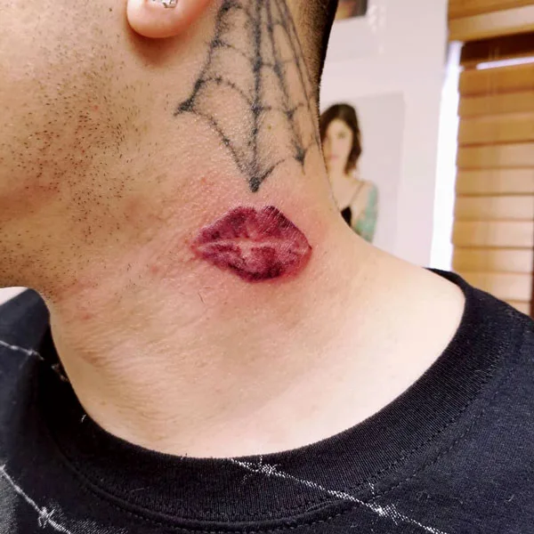 61 Desirable Neck Lip Tattoo Designs For Amping Up Your Appearance