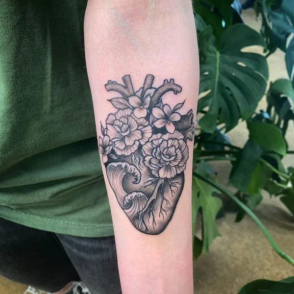 Anatomical heart tattoo 26