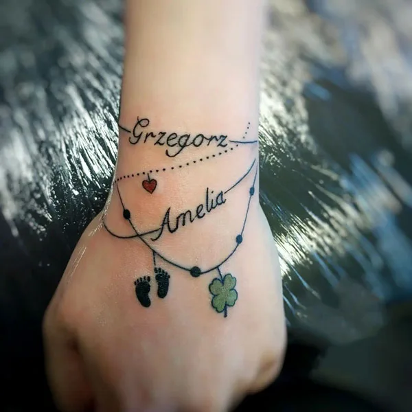 Bracelet name tattoo