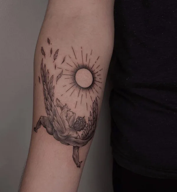 Sun with rays tattoo 32