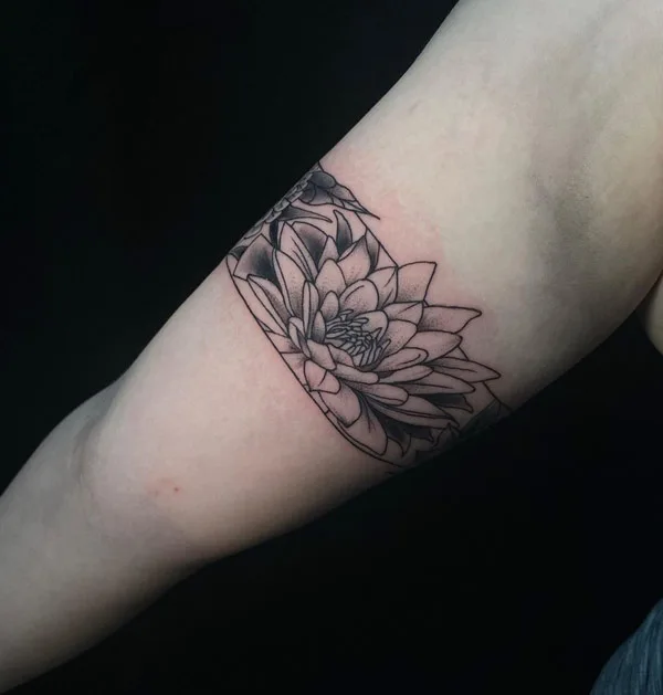 Water lily tattoo 37