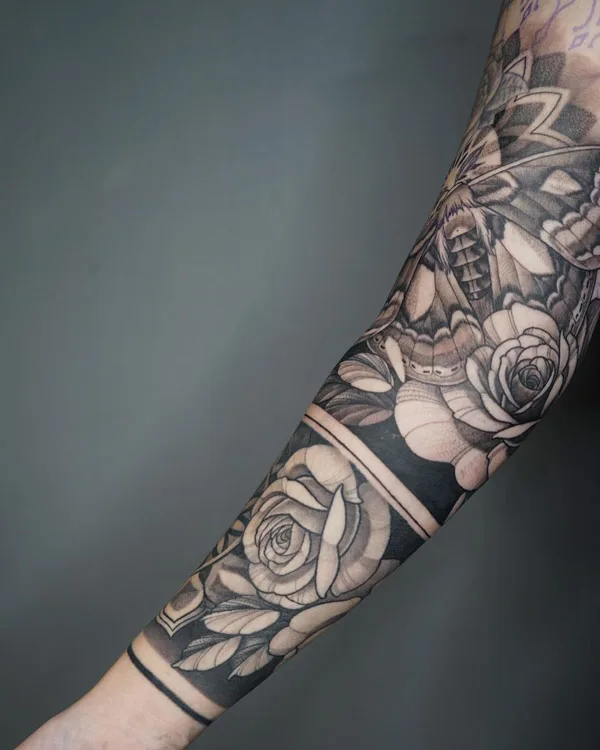 Negative space skull tattoo  Tattoo designs men Ink tattoo Black tattoo  cover up