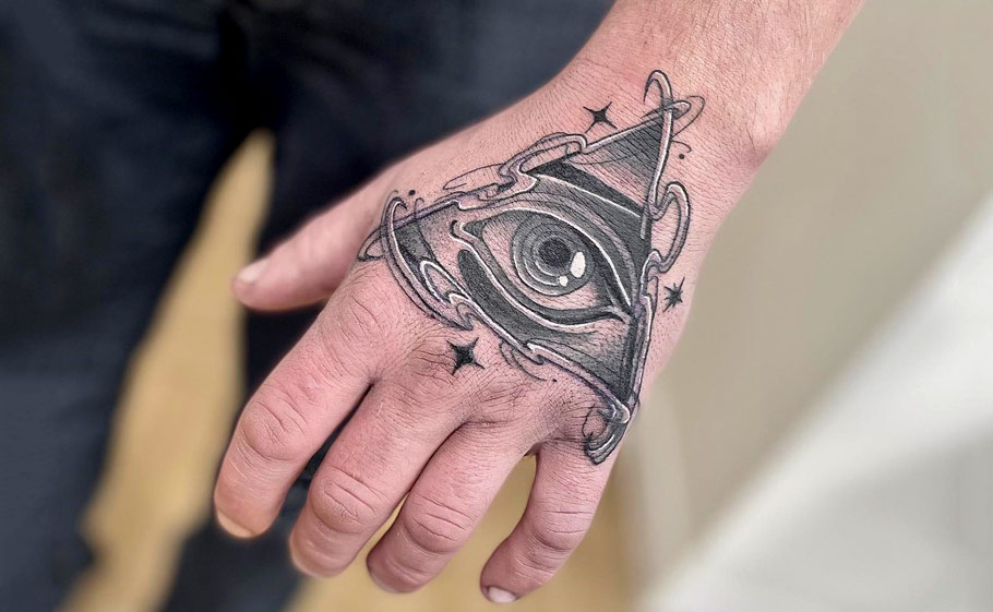 Illuminati Eye Tattoo Meaning: Decoding Symbolism Behind the Mysterious  Design – Impeccable Nest