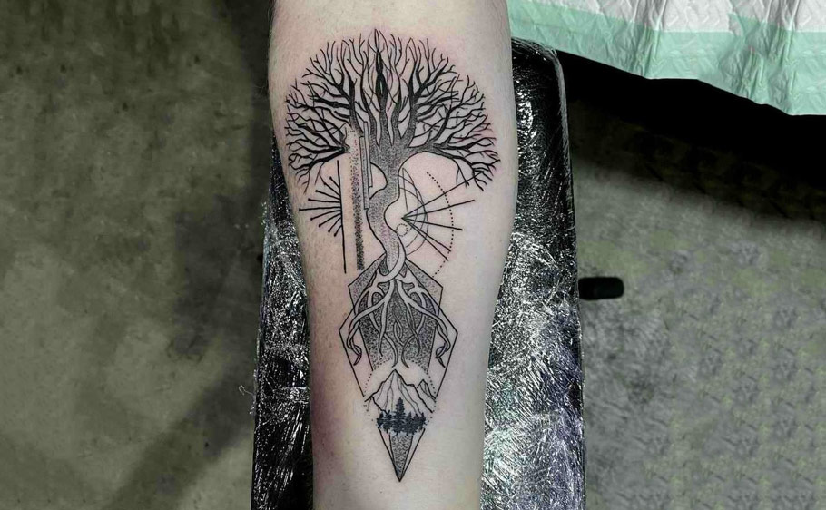 Celtic Tree of Life Tattoo with Black Graphic Design – LuckyFish Art