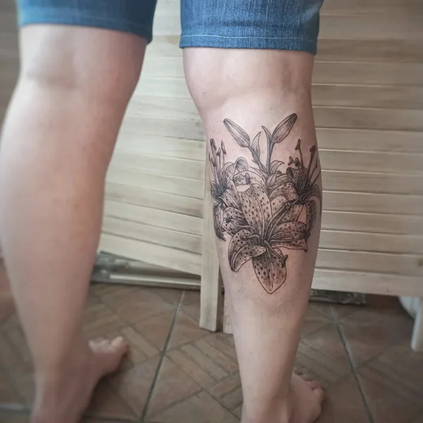 Tiger Lily Leg Tattoo